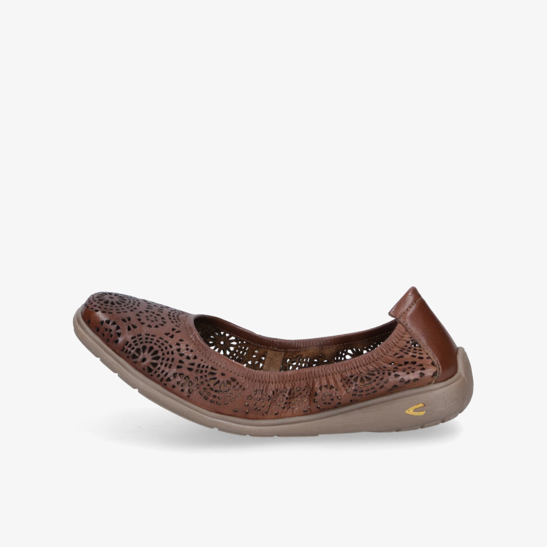 Brauner flacher Schuh mit perforiertem Design und flexibler Sohle, bequem und atmungsaktiv für Alltag und Freizeit