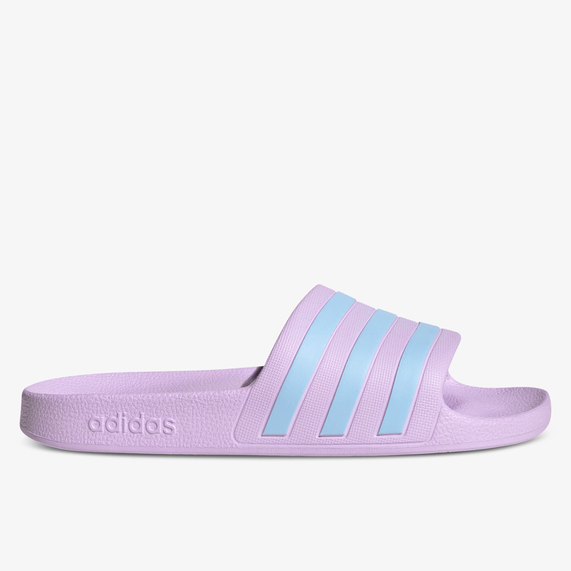 Leichte, bequeme Badeschlappe in lila mit hellblauen Streifen, rutschfeste Sohle und sportlichem Design