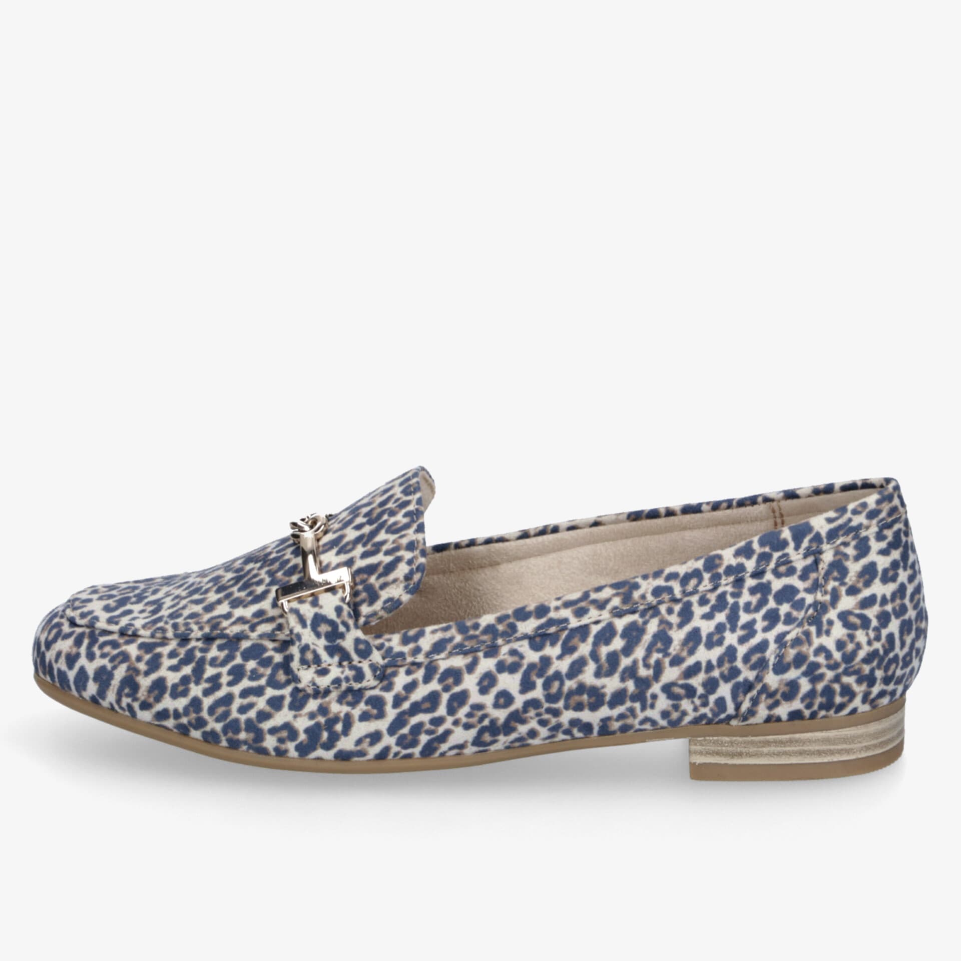 Elegante Loafer mit modischem Leopardenmuster und goldenen Details, ideal für stilvolle Alltagsoutfits.